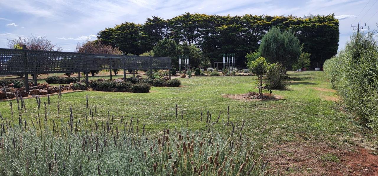 New Horizons Farm Stay Smeaton Екстер'єр фото