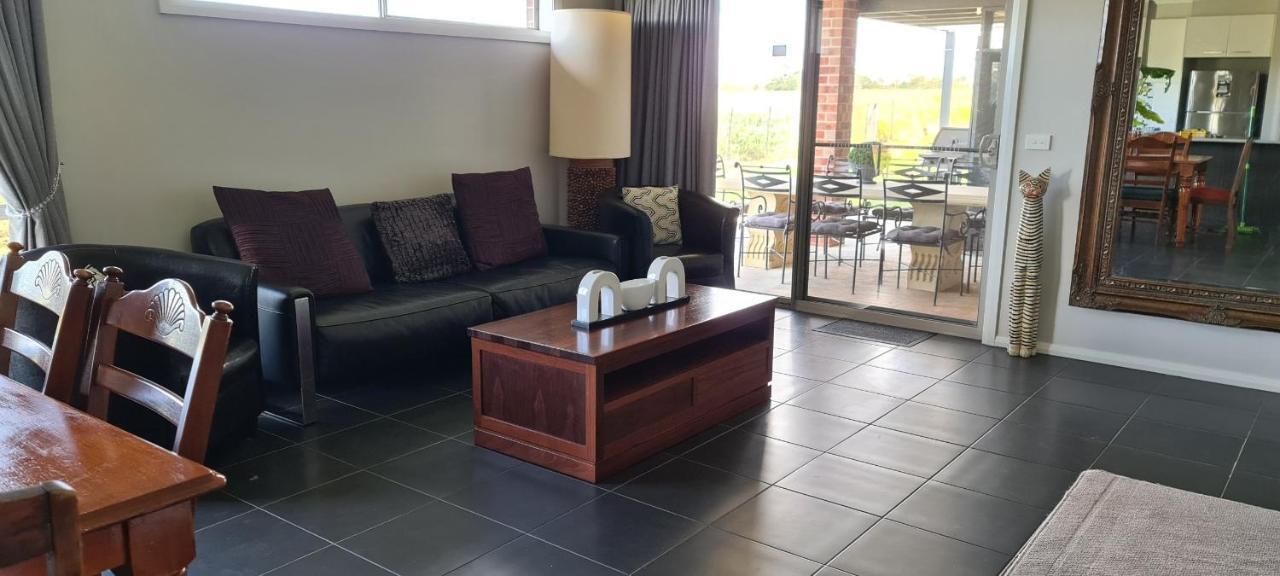 New Horizons Farm Stay Smeaton Екстер'єр фото